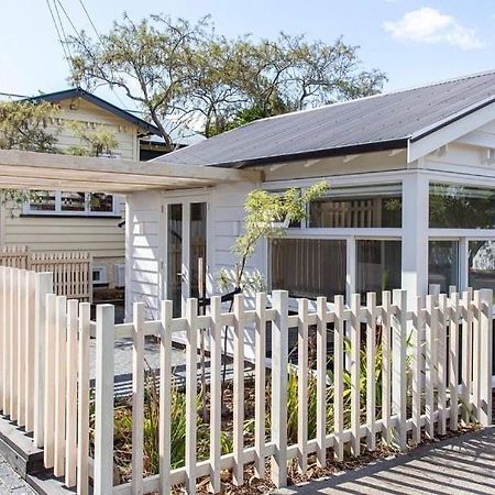 Stylish Eden Park Studio オークランド エクステリア 写真